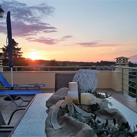 Villa Mistral Seaview Homes *